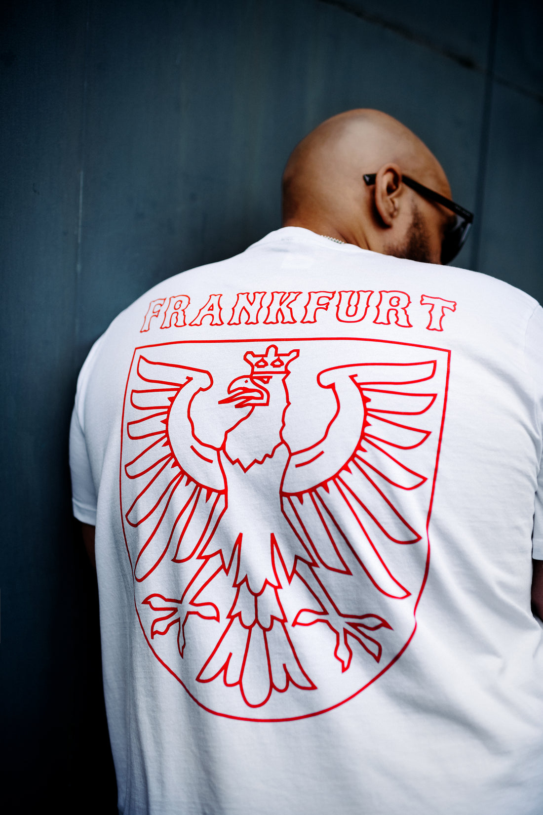 Frankfurt-Shirt rot auf weiß